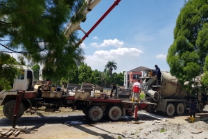 Kolam Renang Komplek Royal Sumatera